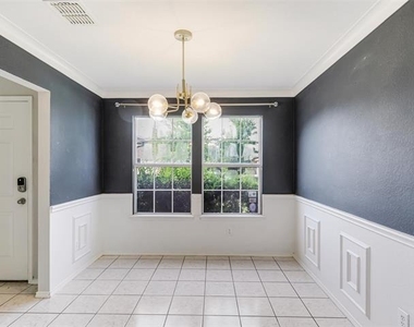 1637 Elm Street - Photo Thumbnail 3