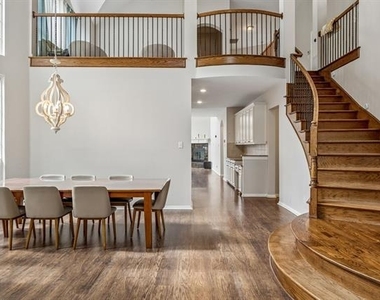 2245 Jaguar Drive - Photo Thumbnail 3