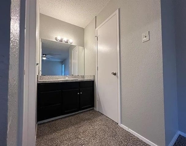 2408 Indigo Lane - Photo Thumbnail 4