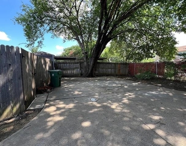 2408 Indigo Lane - Photo Thumbnail 10