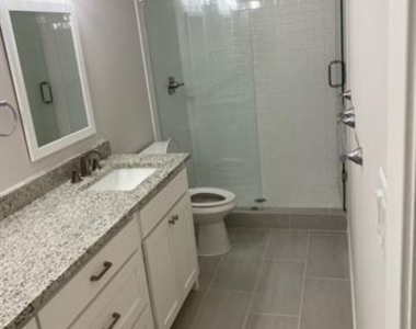 1301 N Waterview Drive - Photo Thumbnail 11