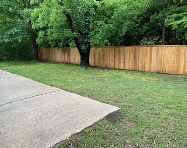 1301 N Waterview Drive - Photo Thumbnail 15