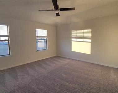 11346 Sugarlands Drive - Photo Thumbnail 10