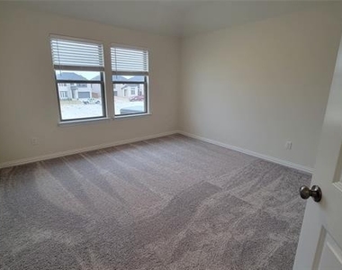 11346 Sugarlands Drive - Photo Thumbnail 15