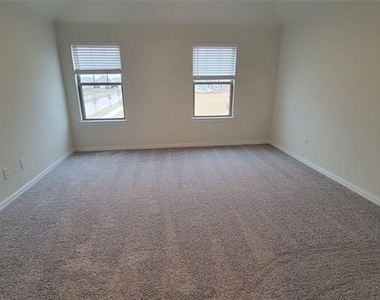 11346 Sugarlands Drive - Photo Thumbnail 14
