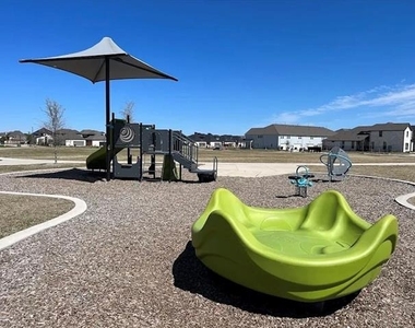 11346 Sugarlands Drive - Photo Thumbnail 18