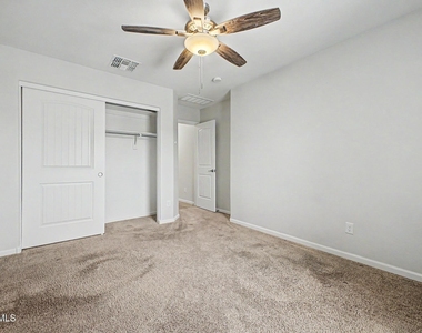 1779 E Elegante Drive - Photo Thumbnail 27