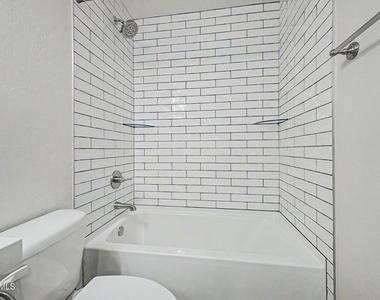 1779 E Elegante Drive - Photo Thumbnail 33