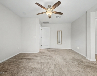 1779 E Elegante Drive - Photo Thumbnail 21