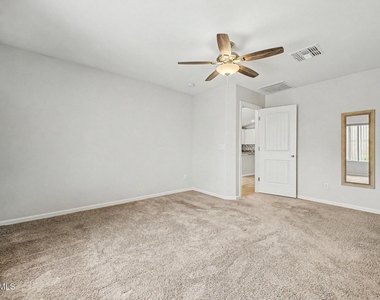 1779 E Elegante Drive - Photo Thumbnail 20