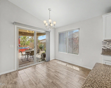 1779 E Elegante Drive - Photo Thumbnail 11