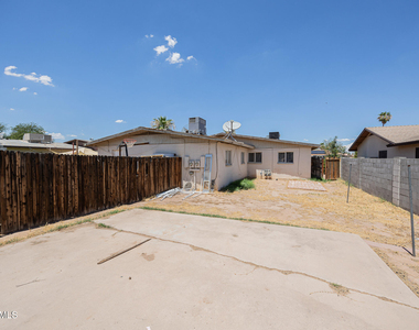 949 E Flint Street - Photo Thumbnail 16