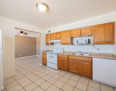 949 E Flint Street - Photo Thumbnail 7