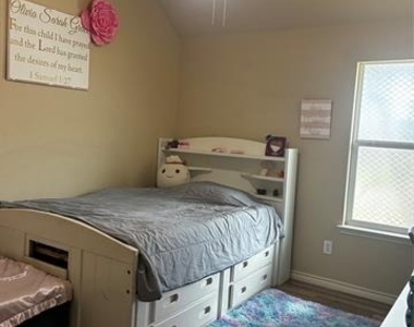9223 Wild River Drive - Photo Thumbnail 5