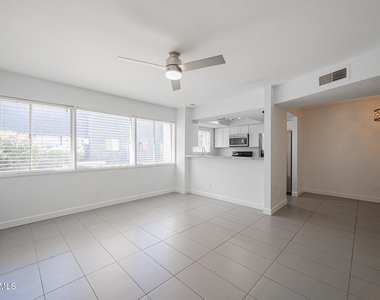 1808 N 32nd Street - Photo Thumbnail 3