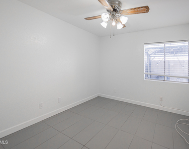 1808 N 32nd Street - Photo Thumbnail 16