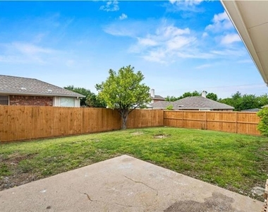 2922 Tree Line Road - Photo Thumbnail 5