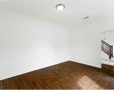 2922 Tree Line Road - Photo Thumbnail 9