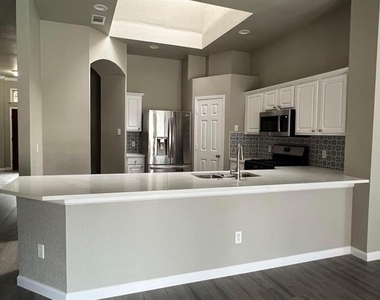 1237 Christopher Lane - Photo Thumbnail 3