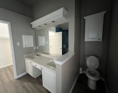 1237 Christopher Lane - Photo Thumbnail 9
