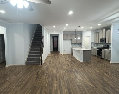4128 Down Rush Drive - Photo Thumbnail 5