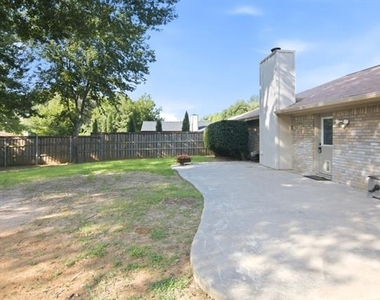 2502 Cranberry Lane - Photo Thumbnail 24