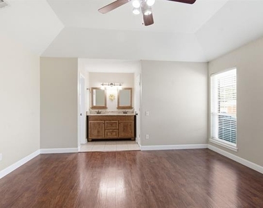 2502 Cranberry Lane - Photo Thumbnail 13