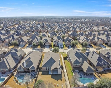 5424 Grove Cove Drive - Photo Thumbnail 31