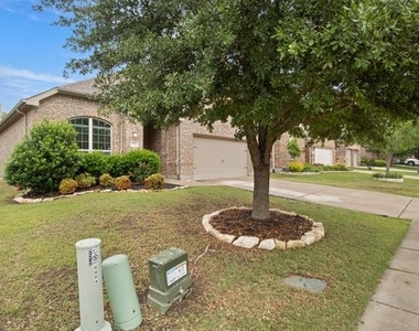 5424 Grove Cove Drive - Photo Thumbnail 2