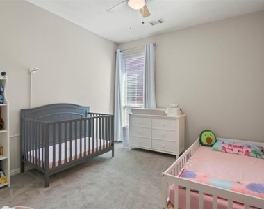 5424 Grove Cove Drive - Photo Thumbnail 18
