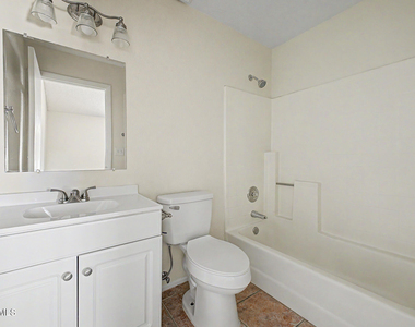 4608 W Maryland Avenue - Photo Thumbnail 19