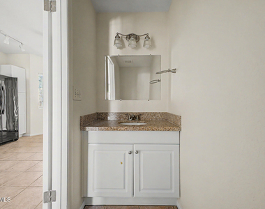 4608 W Maryland Avenue - Photo Thumbnail 11