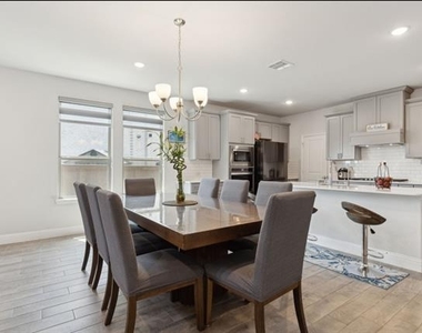 3640 Lillian Court - Photo Thumbnail 10
