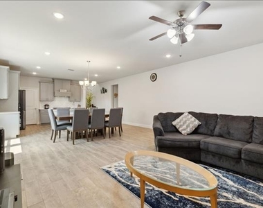 3640 Lillian Court - Photo Thumbnail 7