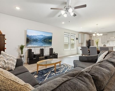 3640 Lillian Court - Photo Thumbnail 1