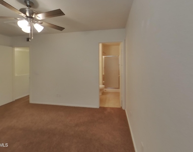 860 N Mcqueen Road - Photo Thumbnail 9