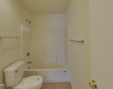 860 N Mcqueen Road - Photo Thumbnail 8