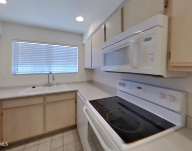 860 N Mcqueen Road - Photo Thumbnail 3