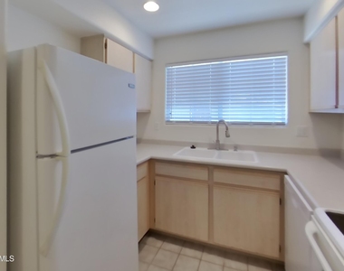 860 N Mcqueen Road - Photo Thumbnail 4