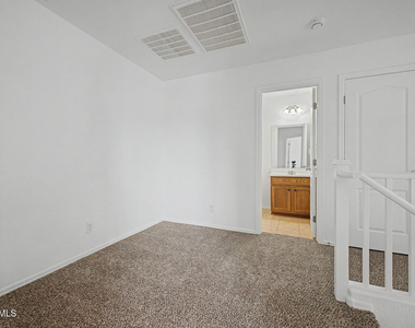 8748 W Wood Drive - Photo Thumbnail 21