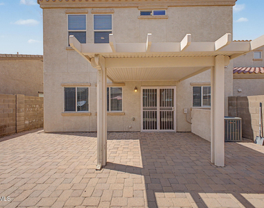 8748 W Wood Drive - Photo Thumbnail 18