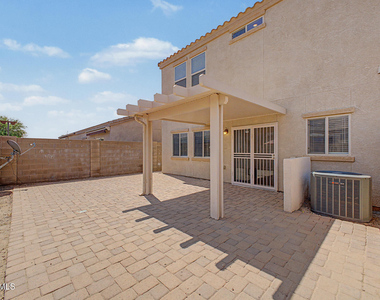 8748 W Wood Drive - Photo Thumbnail 17