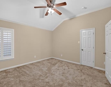 307 Highland Ridge Drive - Photo Thumbnail 14