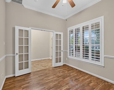 307 Highland Ridge Drive - Photo Thumbnail 1