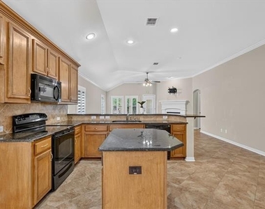 307 Highland Ridge Drive - Photo Thumbnail 7