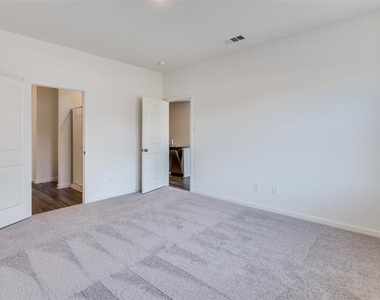 8201 Bufflehead Drive - Photo Thumbnail 7
