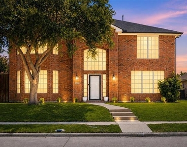 735 Yellowstone Drive - Photo Thumbnail 1