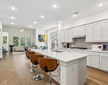 1853 Celebration Lane - Photo Thumbnail 4