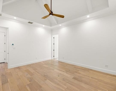 1001 Quarry Court - Photo Thumbnail 20