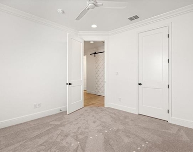 1001 Quarry Court - Photo Thumbnail 32